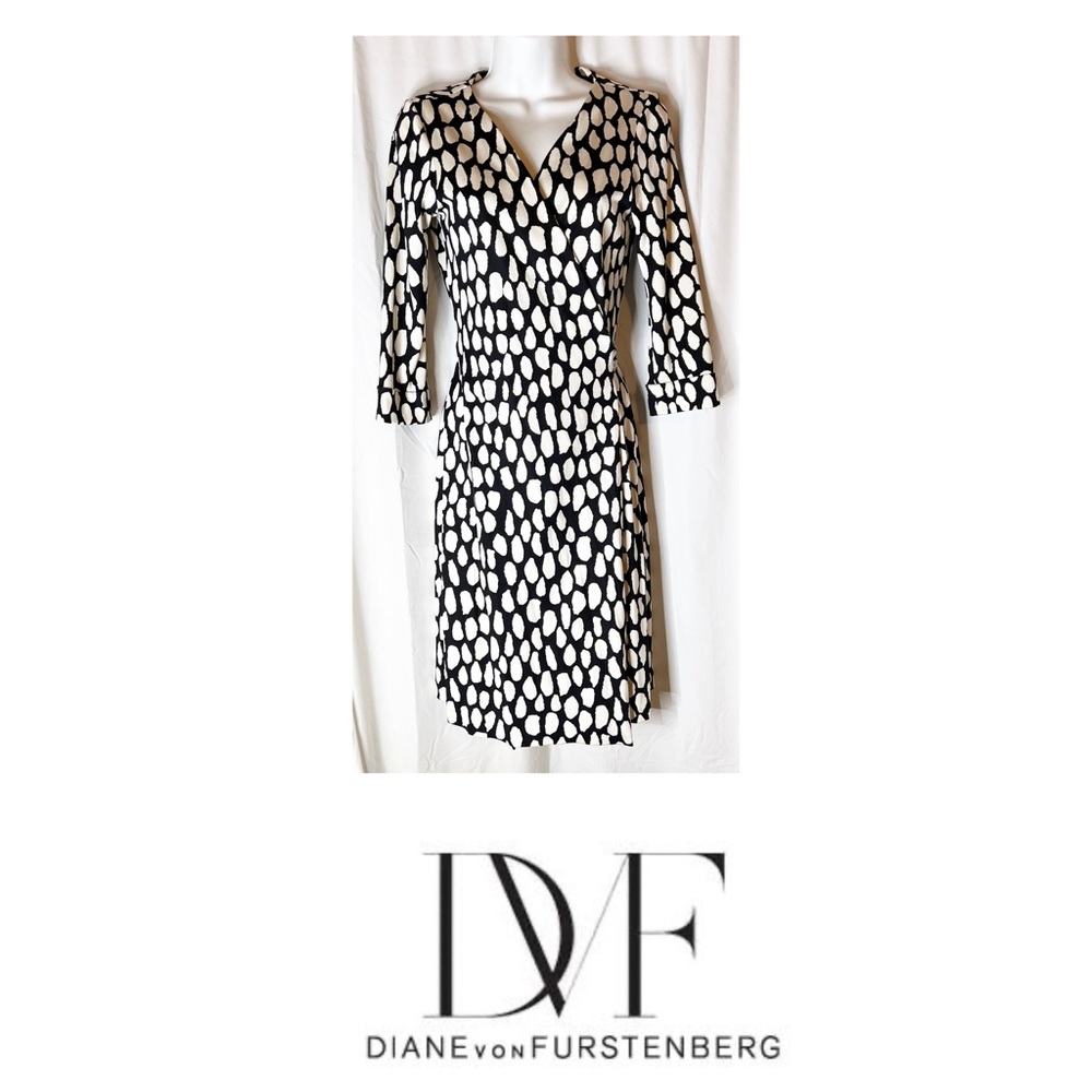 Diane von Furstenberg Wrap Dress 💯 Silk Size 6 Hologram Tag Classic Versatile